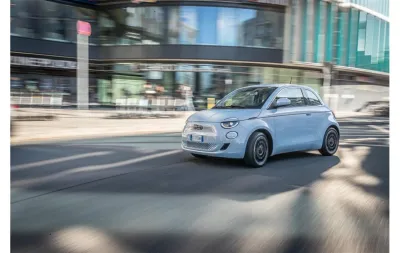 Fiat 500 Elektro ist „Firmenauto des Jahres 2025“ | Fiat | Stellantis Media