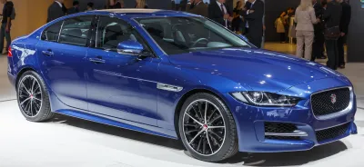 Datei:Jaguar Land Rover press conference, 2014 Paris Motor Show 52  (cropped).jpg – Wikipedia