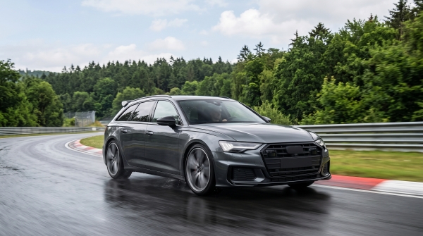 Neuer Audi S6 PHEV: V6-Power, echte Endrohre und bis zu 84 Kilometer E-Reichweite