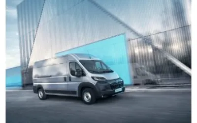 BOXER & E-BOXER | Peugeot | Stellantis Media