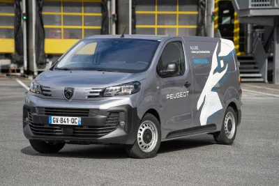 Peugeot Expert and E-Expert | Review | Fleet News