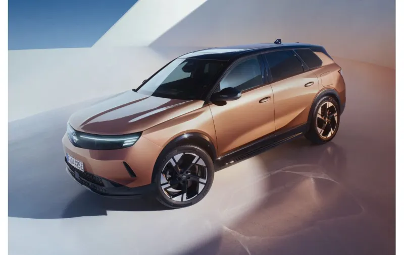 Pressemappe: Opel Grandland Weltpremiere in Eisenach | Opel | Stellantis  Media