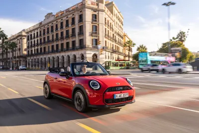 Postcard Story. The MINI Cooper Convertible S in Chili Red.