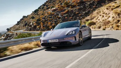 Der neue Porsche Taycan: in fast jeder Disziplin verbessert - Porsche  Newsroom DEU