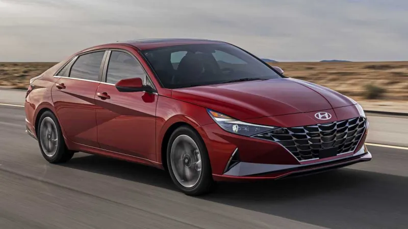 Hyundai Elantra News und -Tests | Motor1.com