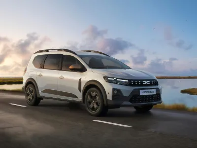 Dacia Jogger Facelift 2026 - Neue Motoren und verfeinertes Design |  carwow.de