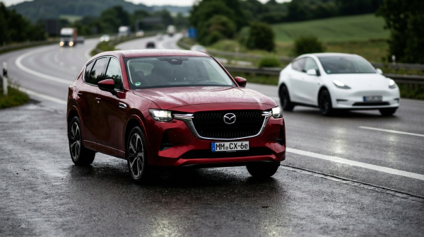 Vergesst das Tesla Model Y? Mazdas neuer Preis-Leistungs-Hammer CX-6e ist da!