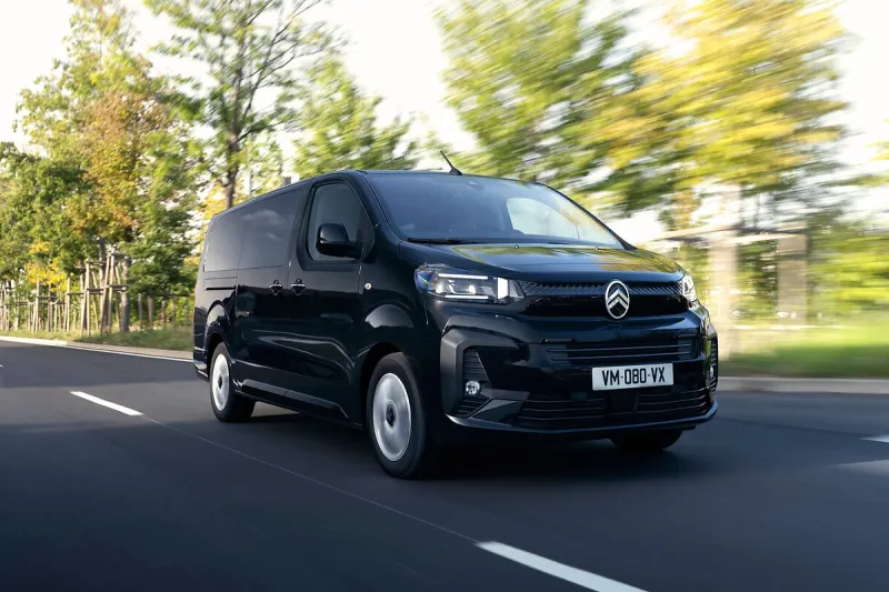 DER NEUE CITROËN Ë-SPACETOURER: KOMFORTABLE, STILVOLLE UND VERNETZTE LOUNGE  AUF RÄDERN | Citroën | Stellantis Media