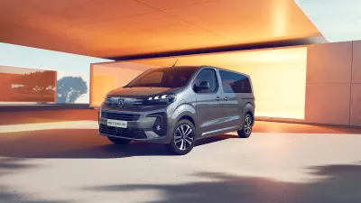 PEUGEOT REVEALS NEW E-TRAVELLER | Peugeot | Stellantis Media