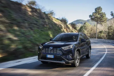 2019 Toyota RAV4 review: what the press say - Toyota UK Magazine
