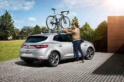 Renault Megane Press - Mosquito