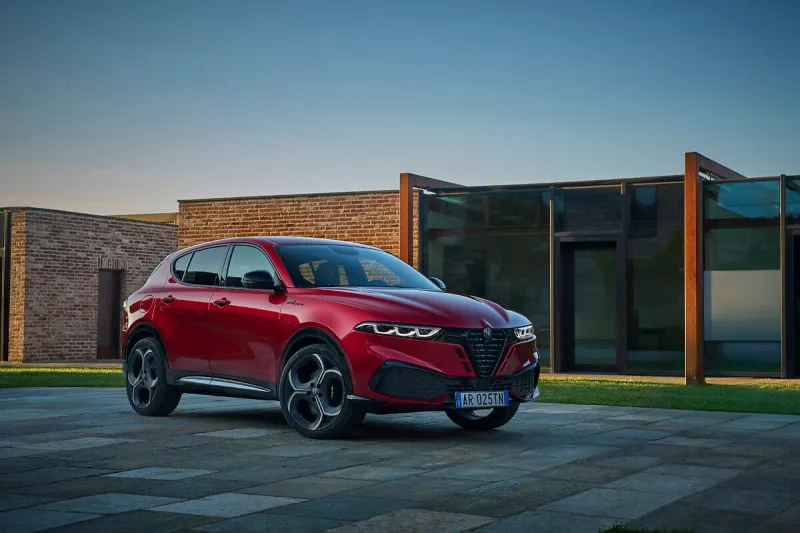 New Alfa Romeo Tonale: Sportiness and emotions, evolved" | Alfa Romeo |  Stellantis Media