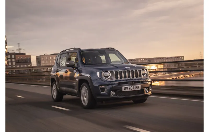 RENEGADE 4XE: THE JEEP® TAKE ON THE PLUG-IN HYBRID - PRESS KIT | Jeep |  Stellantis Media