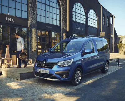 THE ALL-NEW RENAULT EXPRESS: THE SPACIOUS AND VERSATILE COMBISPACE - Site  media global de Renault