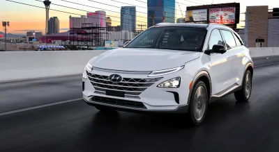 Hyundai NEXO - H2.LIVE