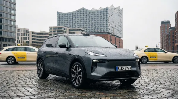 Neuer China-Angreifer im Dienstwagenland: Zeekr 7X, 001 und X starten in Deutschland ab 37.990 Euro